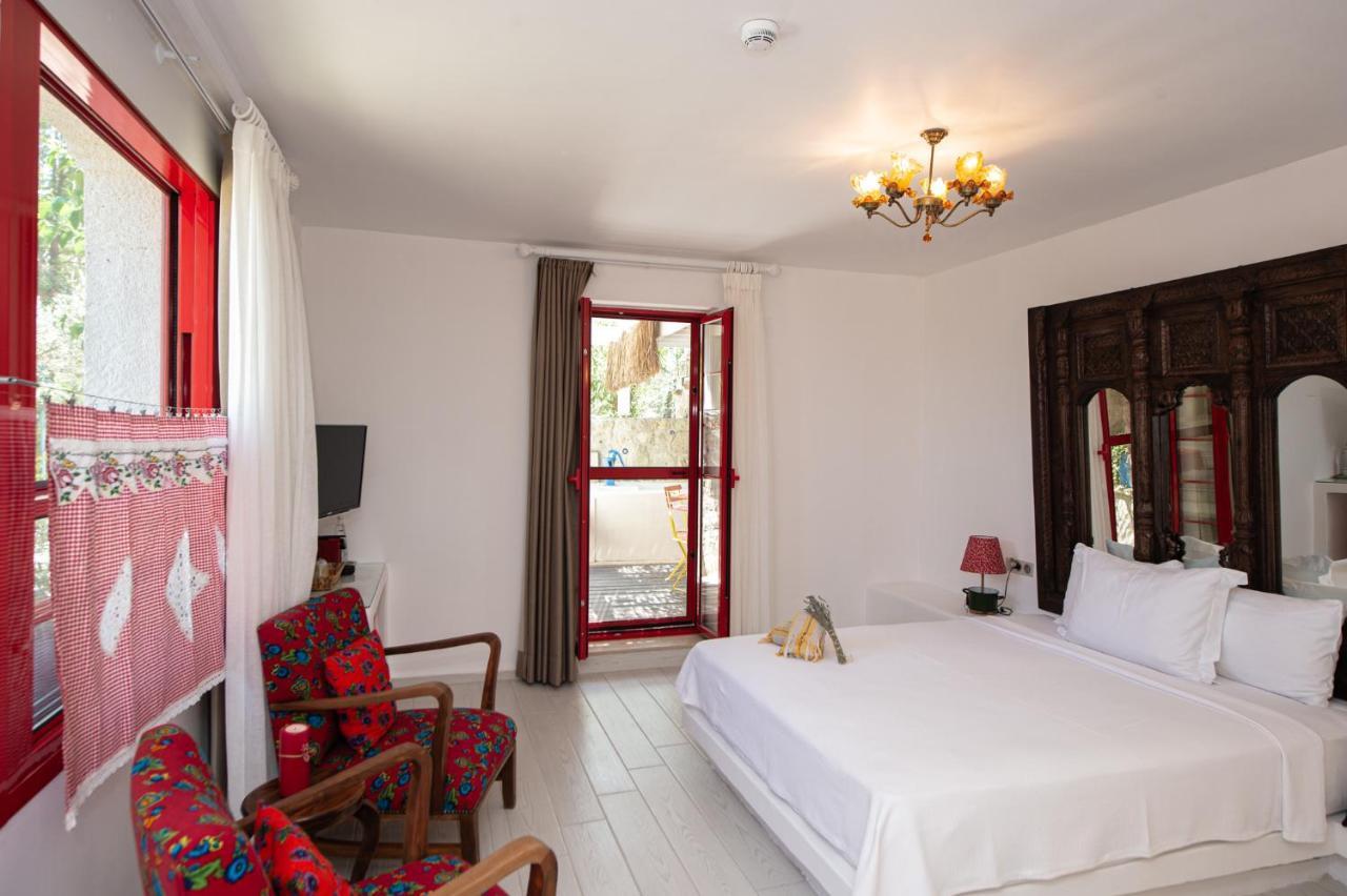 Villa Taraca Alacati Romantik Otel (Adults Only) Экстерьер фото