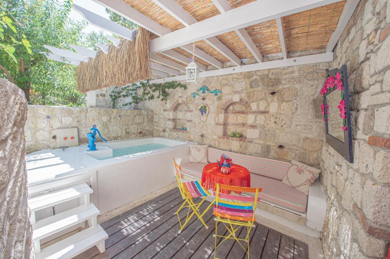 Villa Taraca Alacati Romantik Otel (Adults Only) Экстерьер фото