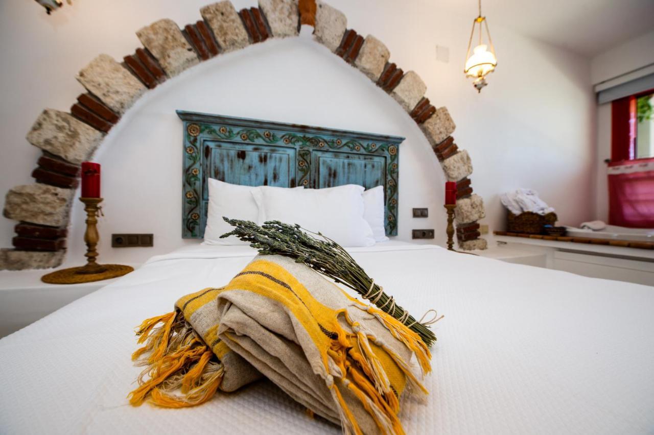 Villa Taraca Alacati Romantik Otel (Adults Only) Экстерьер фото