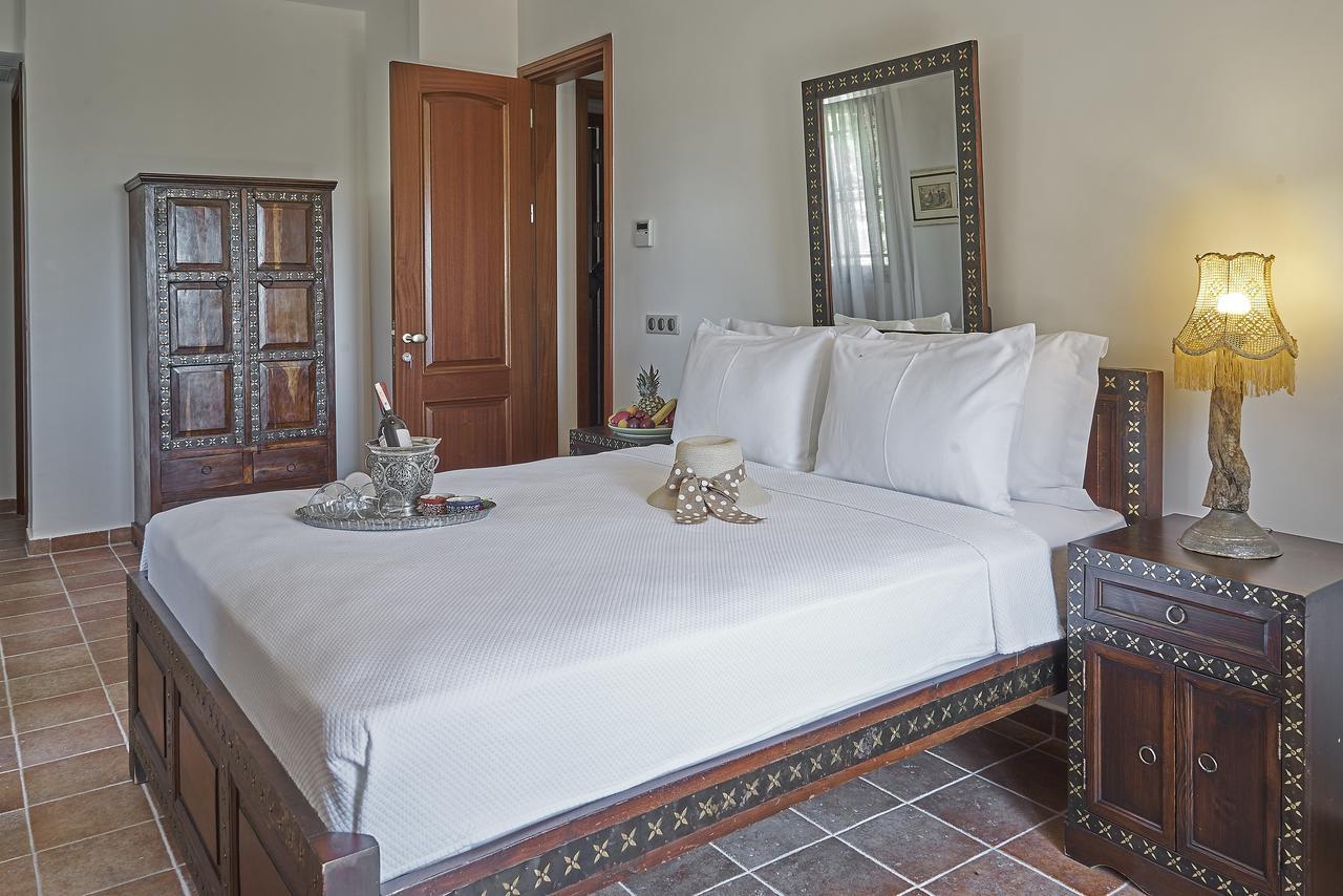 Villa Taraca Alacati Romantik Otel (Adults Only) Экстерьер фото