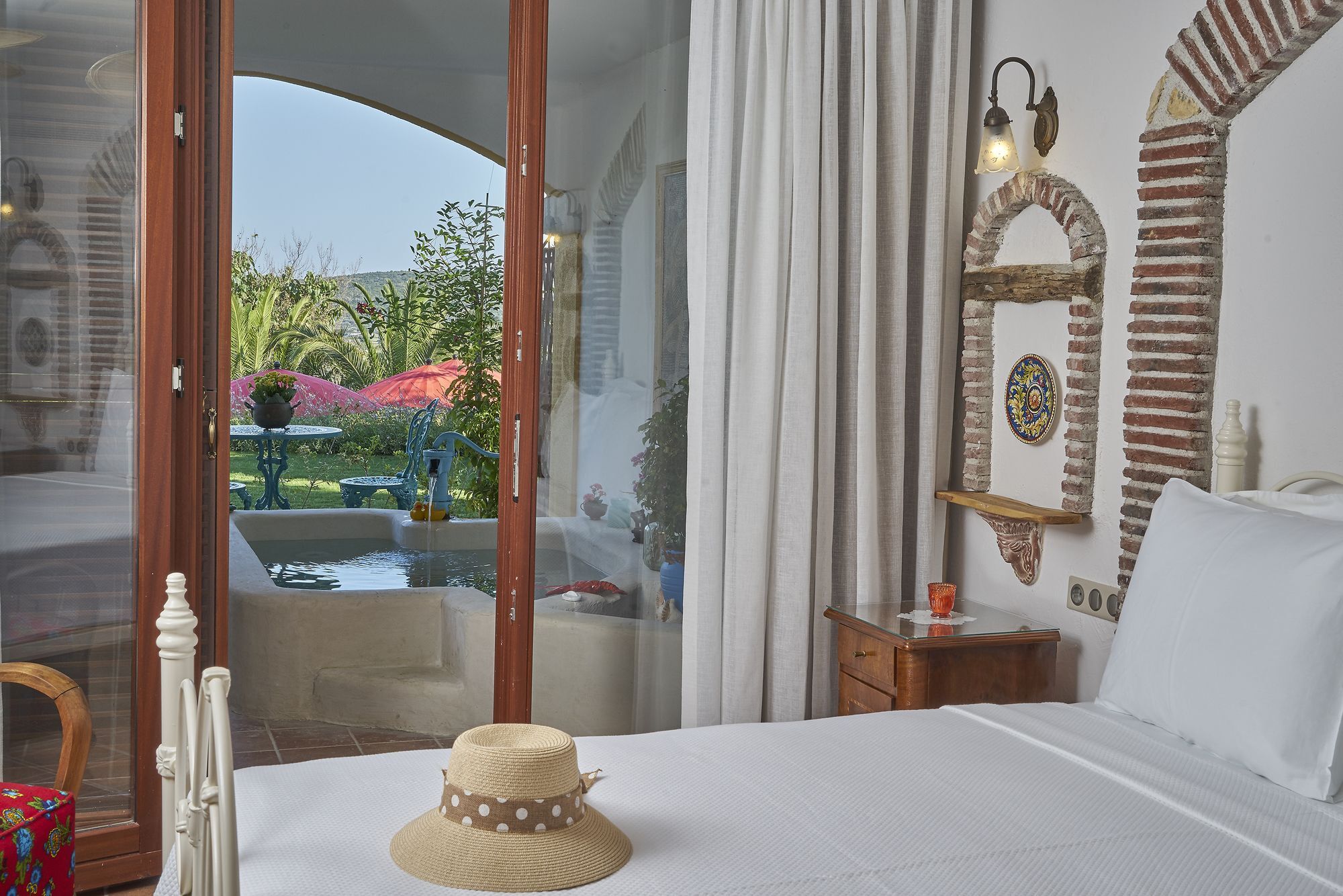 Villa Taraca Alacati Romantik Otel (Adults Only) Экстерьер фото